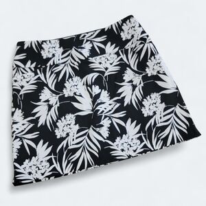 S.C & Co. Black White Tropical Floral Skort Size XL Activewear Golf Travel